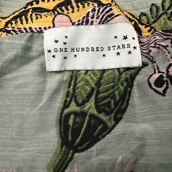 Floral Green Ladies short Kimono - Picture 4 of 5